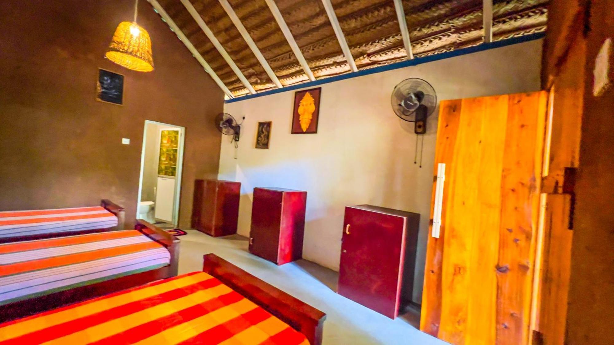 Jungle Host Hostel And Tree House Sigiriya Exterior foto