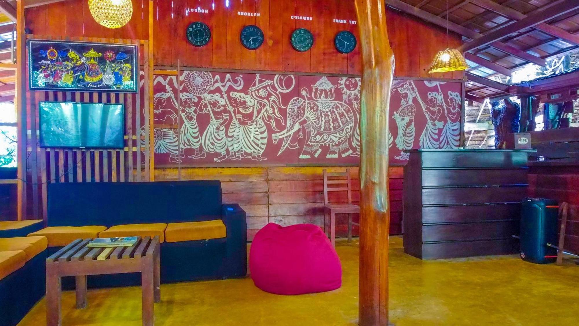 Jungle Host Hostel And Tree House Sigiriya Exterior foto